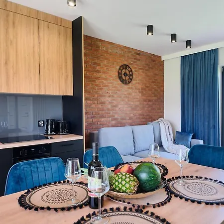 Nyaraló In With 2 Bedrooms *